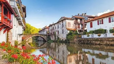 Du Pays basque à Bordeaux - Gastronomie au pied des Pyrénées et croisière découverte Bordeaux et sa région (formule port/port)