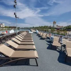 https://images.croisieurope.com/medias/77e292c3-538d-4ce0-b78d-b3416b18e410/R16_9/400x225