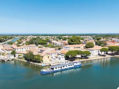 CANAL DE PROVENCE : D'Arles à Sète
