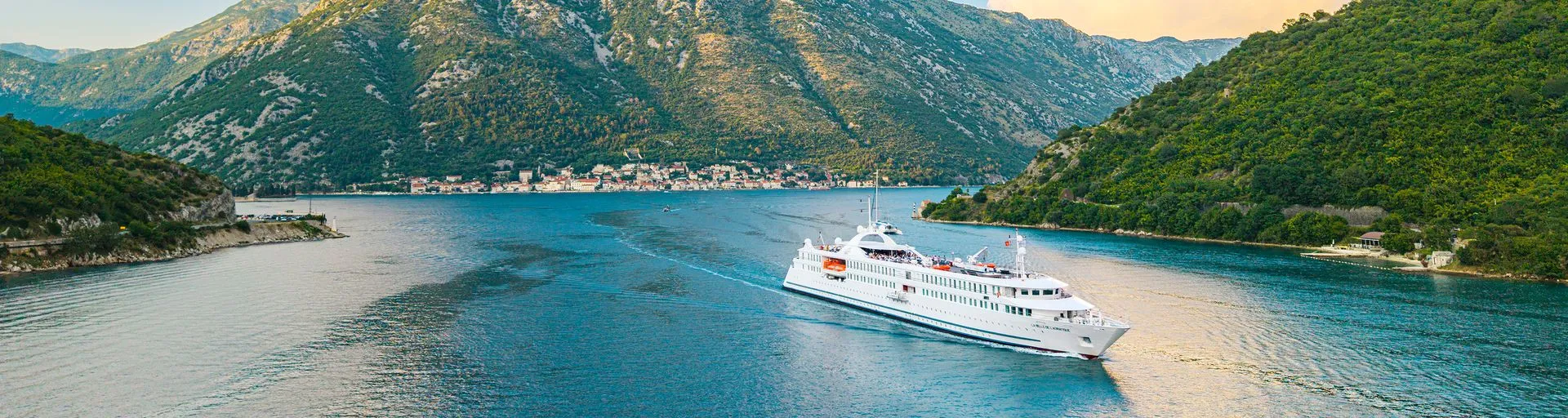 Options, quote, payment ... The three stages of booking your cruise