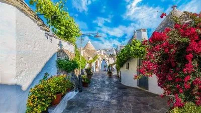 From Croatia to the Shores of Southern Italy: A Cruise Through Ancient Heritage, Living Traditions and the Italian Art of Living - Dalmatia, Puglia, Basilicata, Calabria and the Bay of Naples (port-to-port cruise)