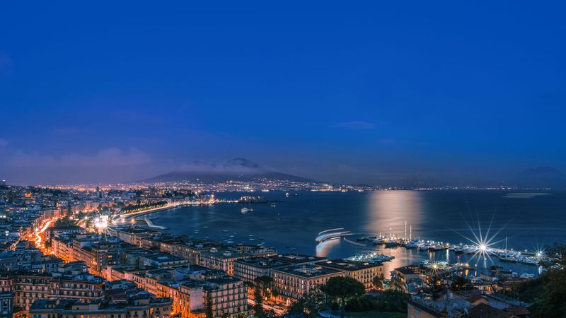 Discover Naples during Christmas and in Winter | CroisiEurope Cruises