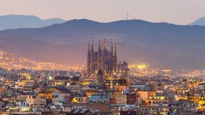 De Malaga à Barcelone - Sur les traces des grands artistes espagnols Gaudi, Dali et Picasso (formule port-port)