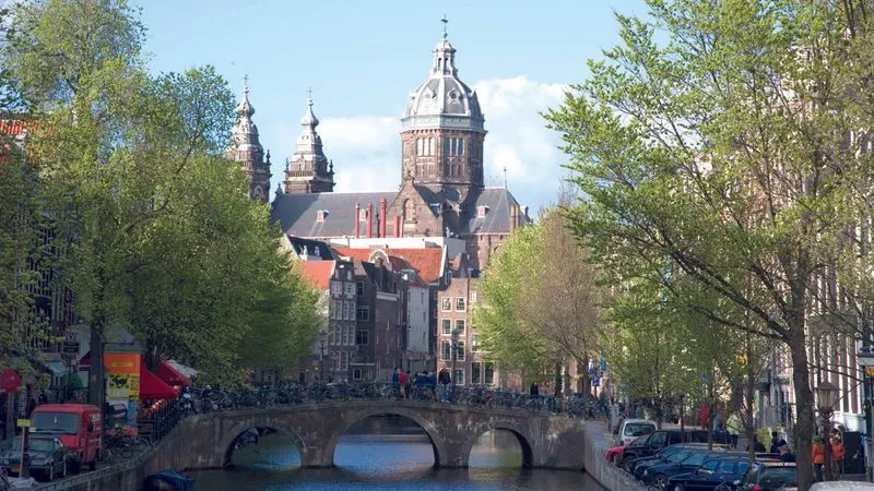 Tour por Ámsterdam en barco fluvial