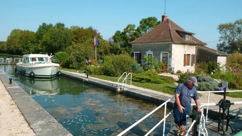 Petit-Ouges