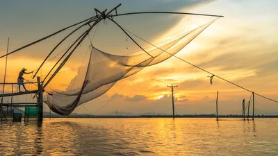 Desde los templos de Angkor hasta el delta del Mekong, viva unas fiestas de fin de año únicas y exoticas, & Las ciudades imperiales (formula puerto/puerto)