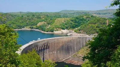 Visita de la presa del lago Kariba