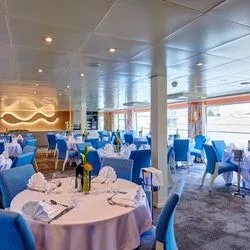 https://images.croisieurope.com/media/c172b0d2-e799-4505-8fed-5f51d34ec941/5/restaurant-ms-van-gogh-rhone-croisieurope-damien-lachas