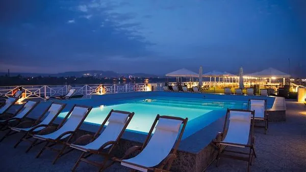 Image alt text not provided.