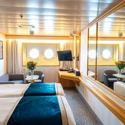 https://images.croisieurope.com/medias/c7e1c1e4-e05b-4e0d-b586-c6db068e305c/R16_9/400x225