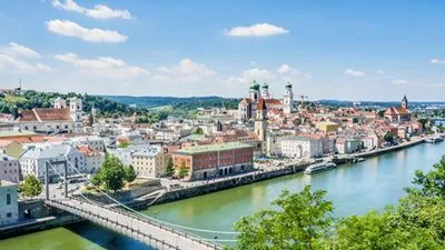 Le beau Danube bleu