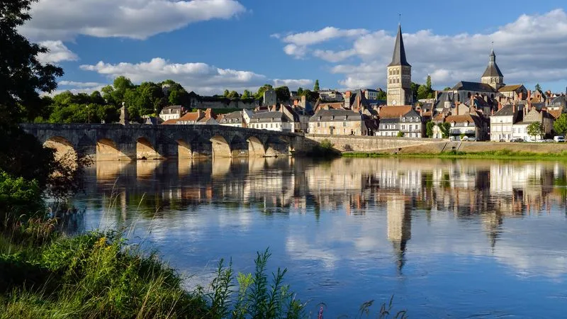 Tour of Charité-sur-Loire and a Tasting of Sweets