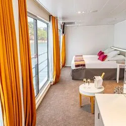 https://images.croisieurope.com/medias/cbdb7736-5959-42c6-a442-8333632c8702/R16_9/400x225