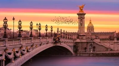 Escapade Parisienne : Danse et Émotion sur la Seine avec Jean-Marc Généreux
