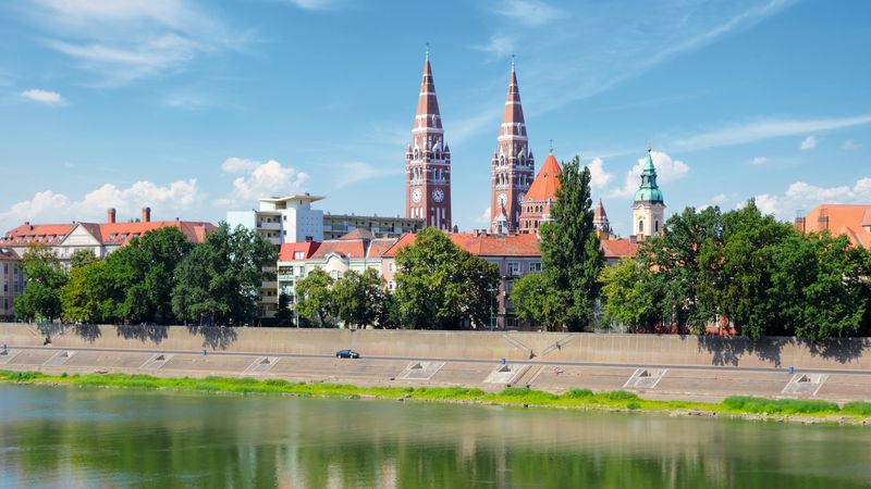 Hongrie - Du Danube vers la Tisza, la Hongrie authentique (formule port-port)