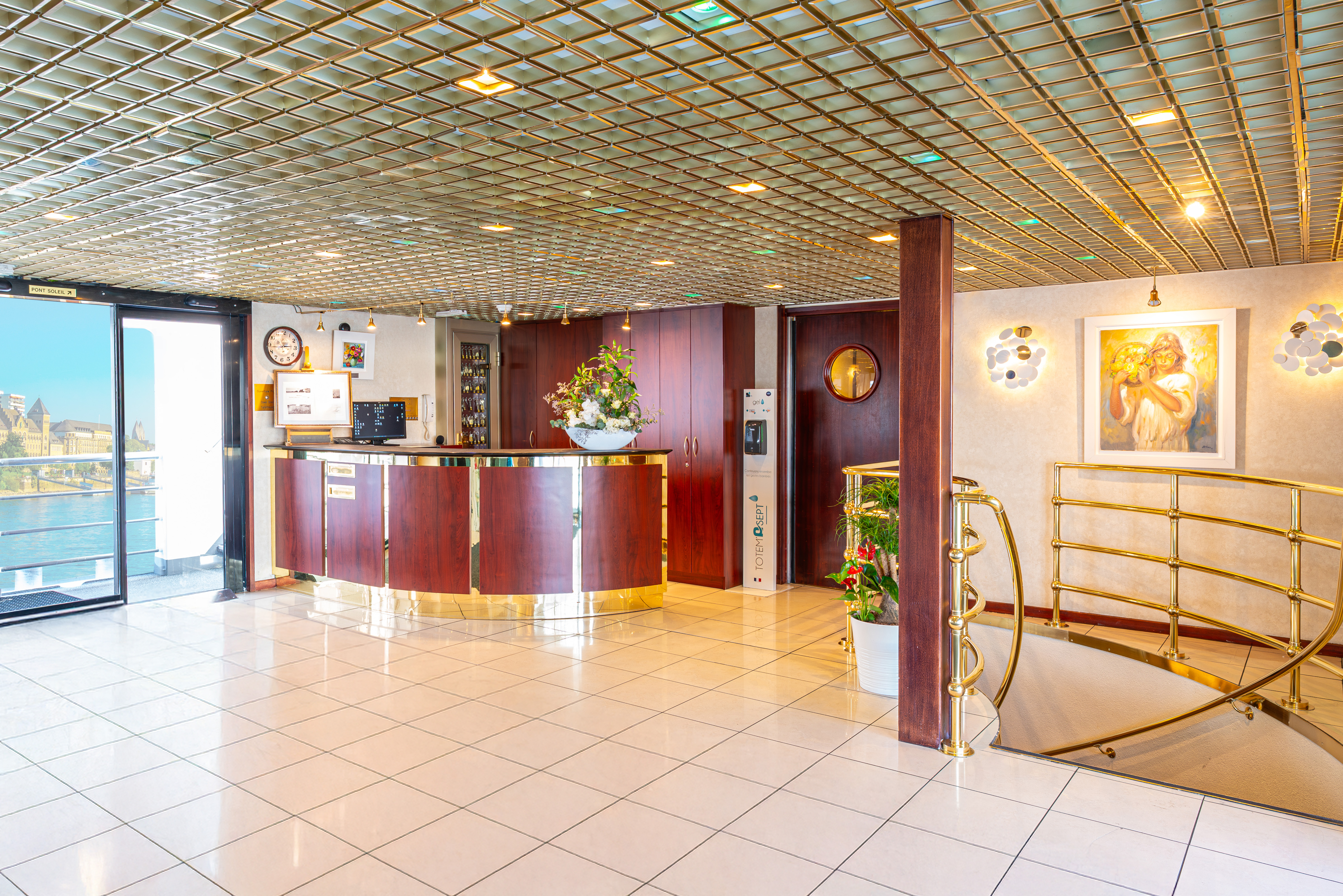 reception desk