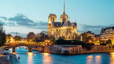 Réveillon prestigieux - Paris en habits de fête (formule port/port)