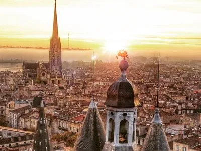 Bordeaux and its region