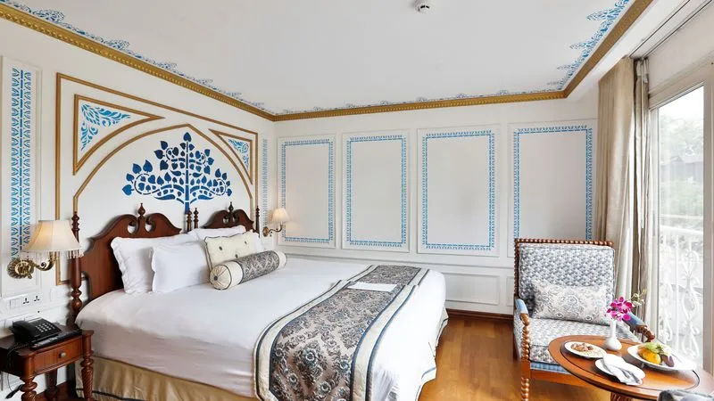 Signature Suite