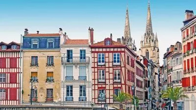 Du Pays basque à Bordeaux - Gastronomie au pied des Pyrénées et escapade en Gironde (formule port/port)