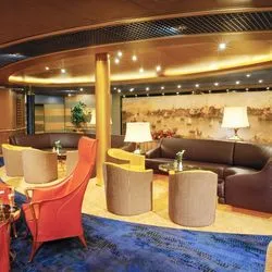 https://images.croisieurope.com/media/e7d3d874-ba7e-419c-bdba-b56dbd7bb4a4/5/ms-noordam-explorer-lounge2b-holland-america