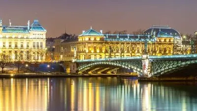 Image alt text not provided.