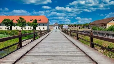 Image alt text not provided.