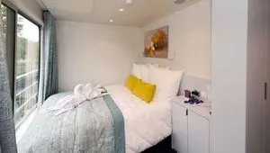 Persons with reduced mobility: adapted cabins