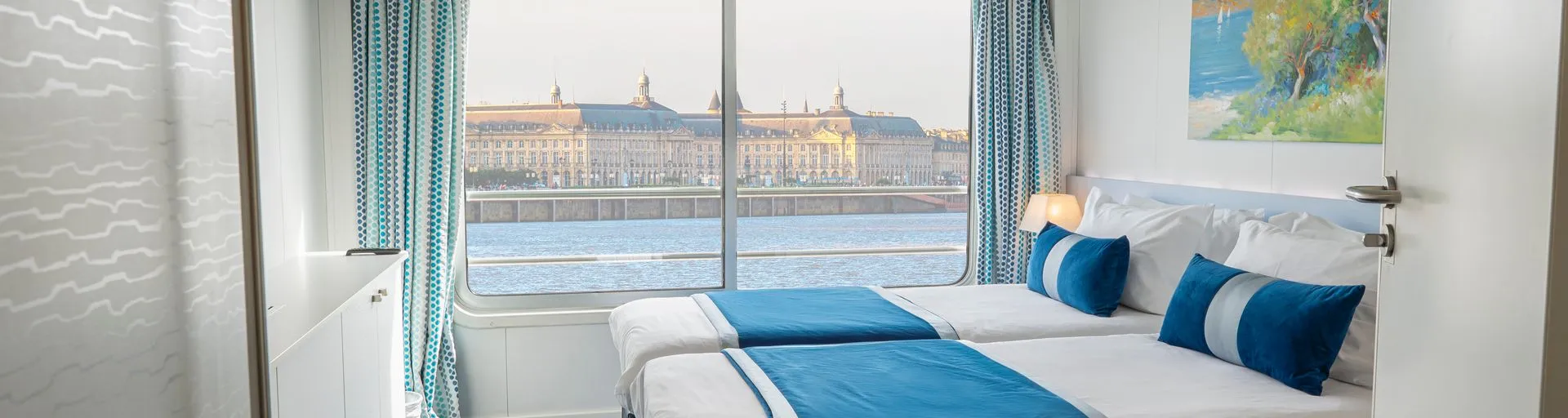 Our cabins: comfortable and bright